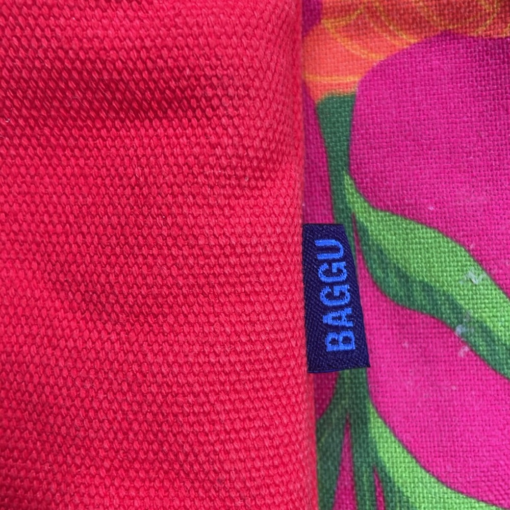 BAGGU Tablet Case - Picture 3 of 5